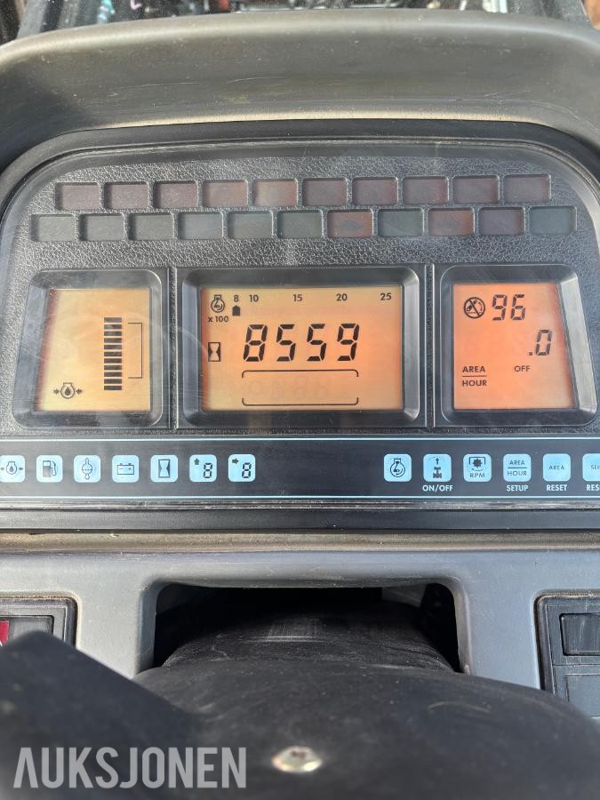 2005 New Holland TD60 traktor med laster