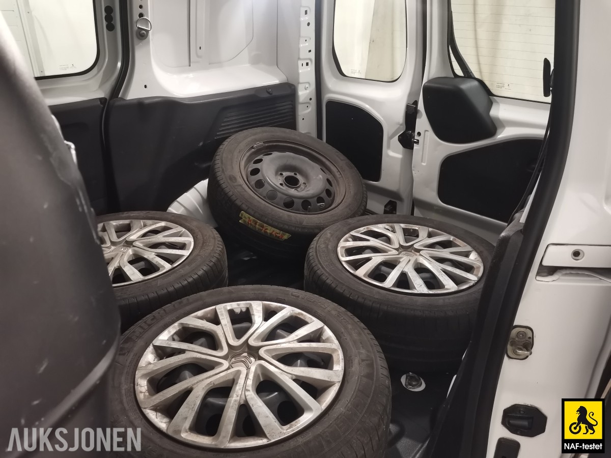 2019 Citroen Berlingo BlueHDI 131 HK L1 AUT CRUISE SKYVEDØRER BLINDSONEASSISTENT