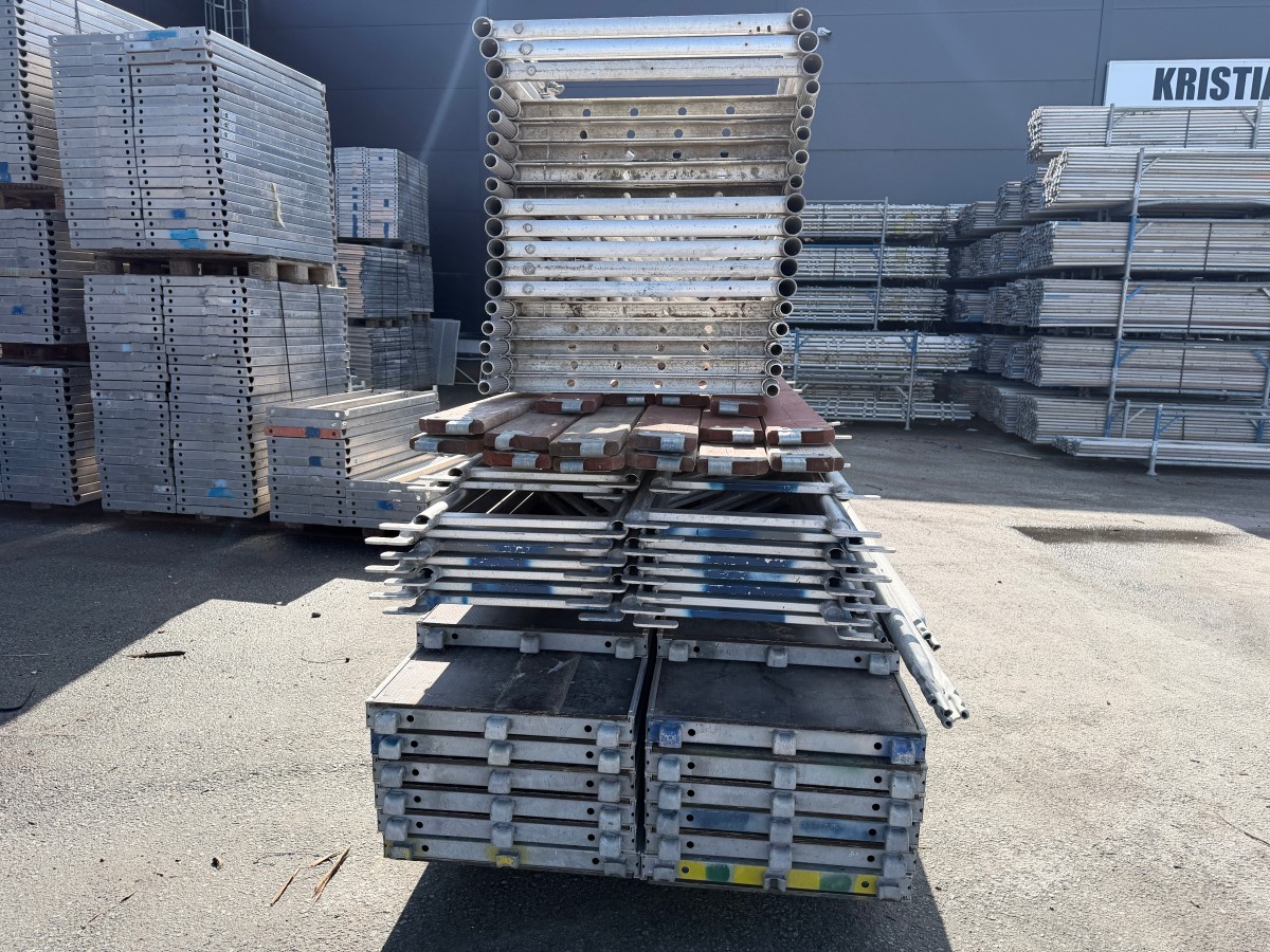 2021 Stillas Layher 118m2