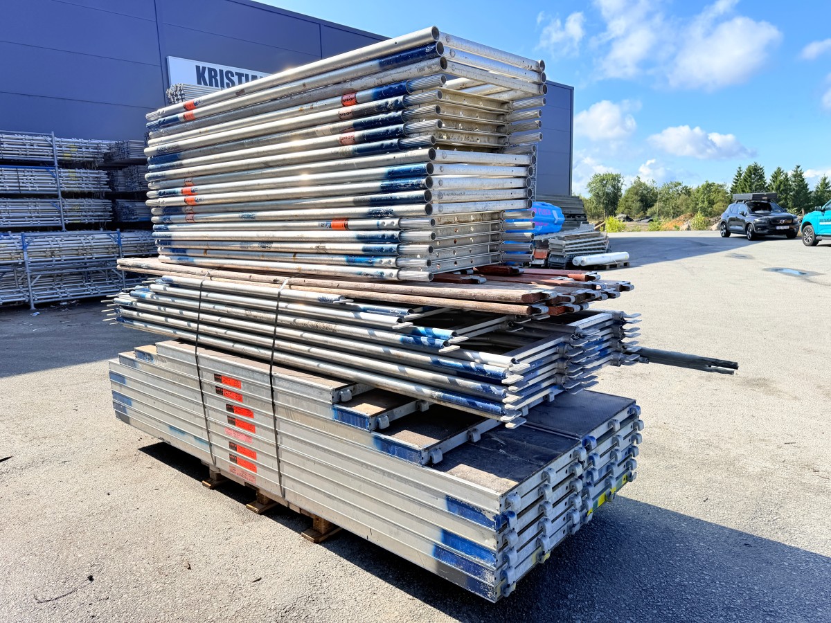 2021 Stillas Layher 118m2