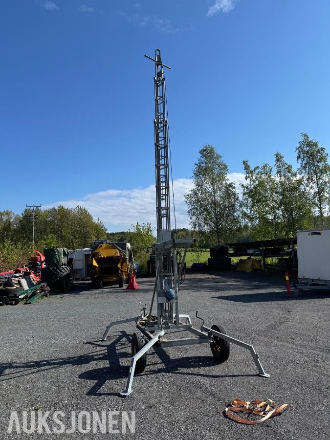 Lysmast - Teleskop- Conlite 12M - Ferex