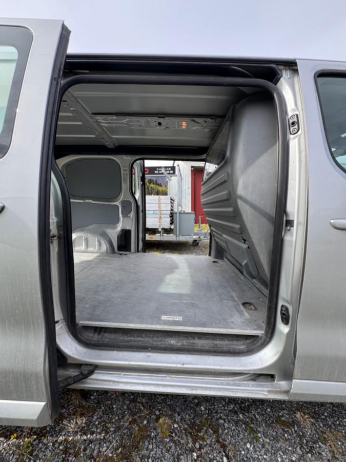 2018 Peugeot EXPERT 2.0-122 D Hengerfeste, Eu ok. 3 Seter
