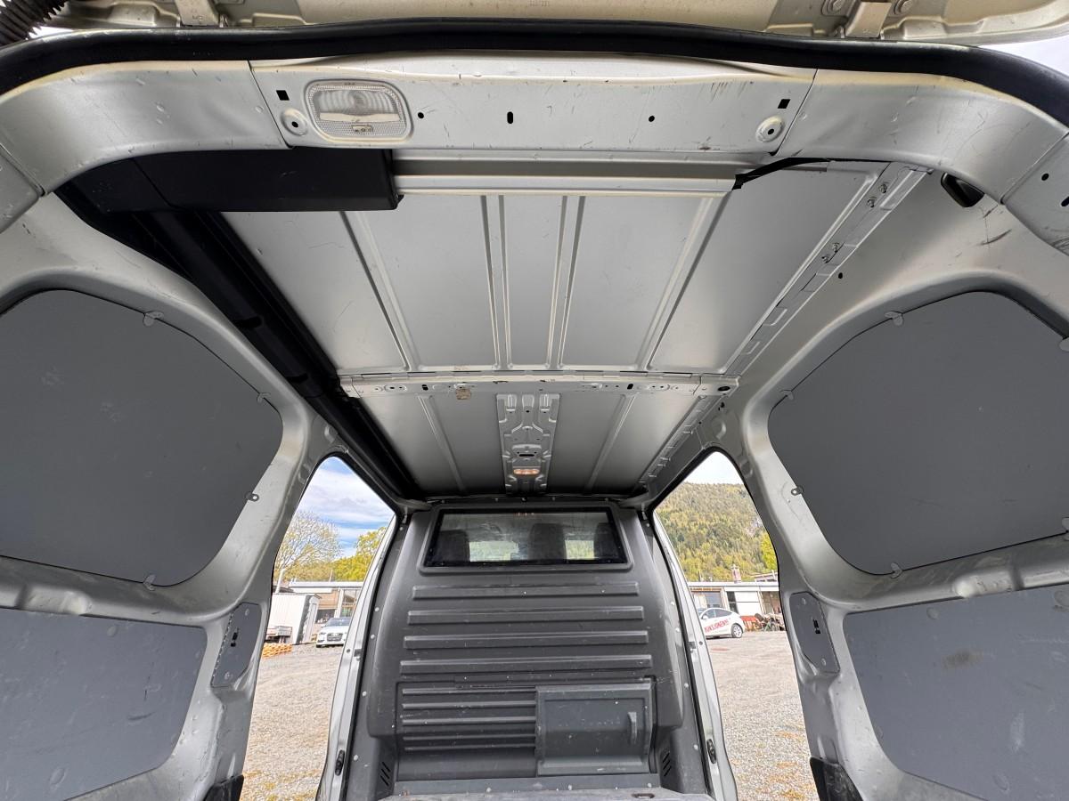 2018 Peugeot EXPERT 2.0-122 D Hengerfeste, Eu ok. 3 Seter