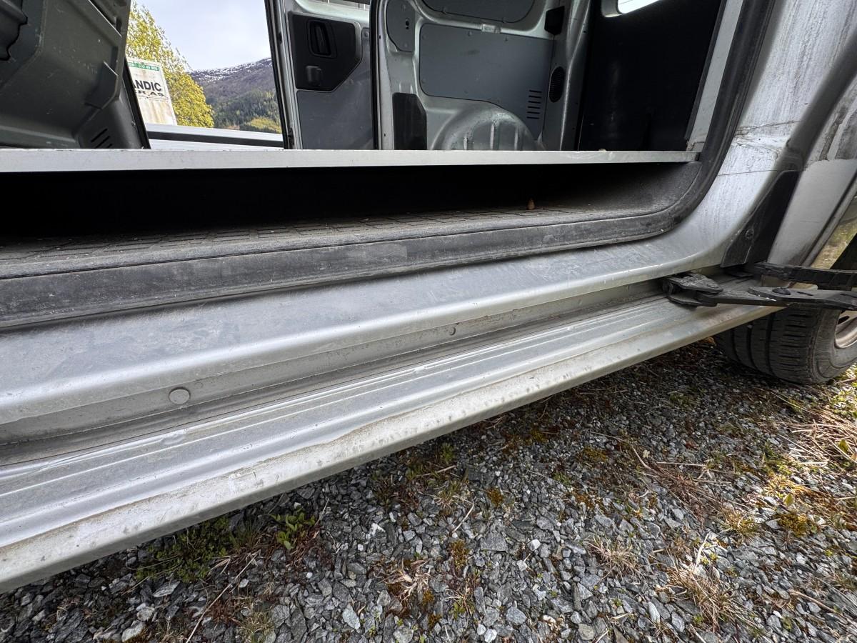 2018 Peugeot EXPERT 2.0-122 D Hengerfeste, Eu ok. 3 Seter