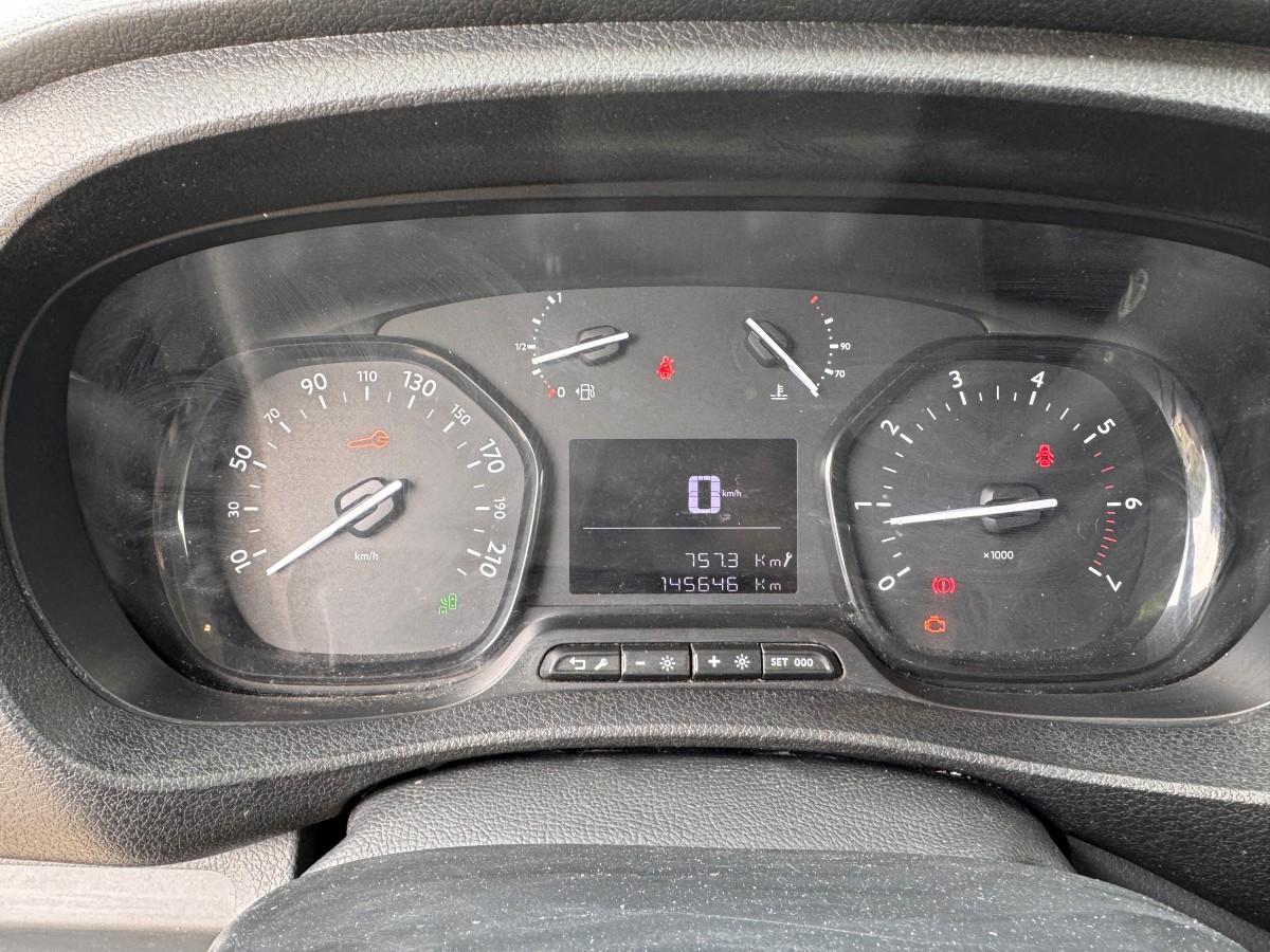 2018 Peugeot EXPERT 2.0-122 D Hengerfeste, Eu ok. 3 Seter