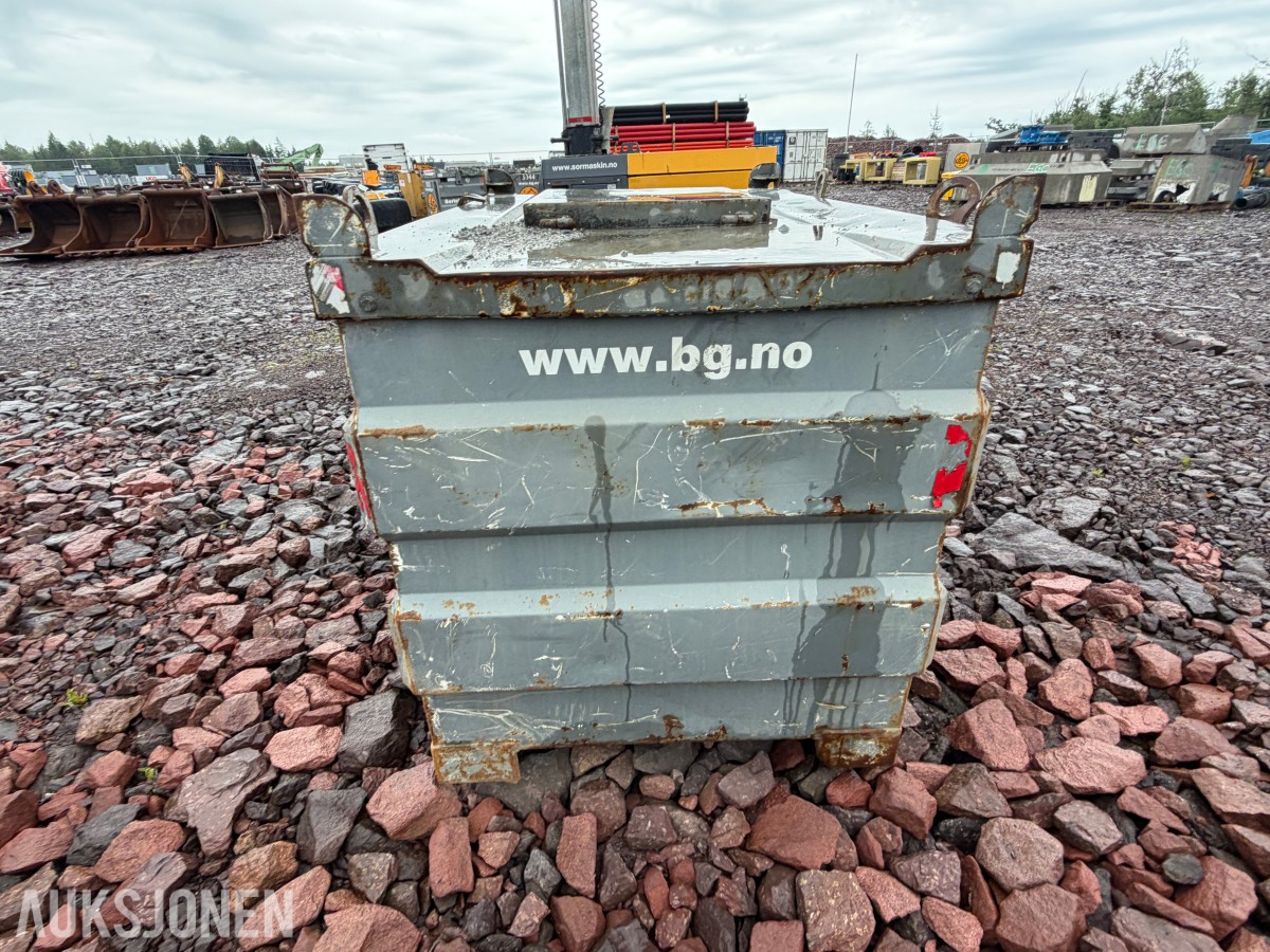 2015 - Dieseltank 1000 liter (Vera) tom tank