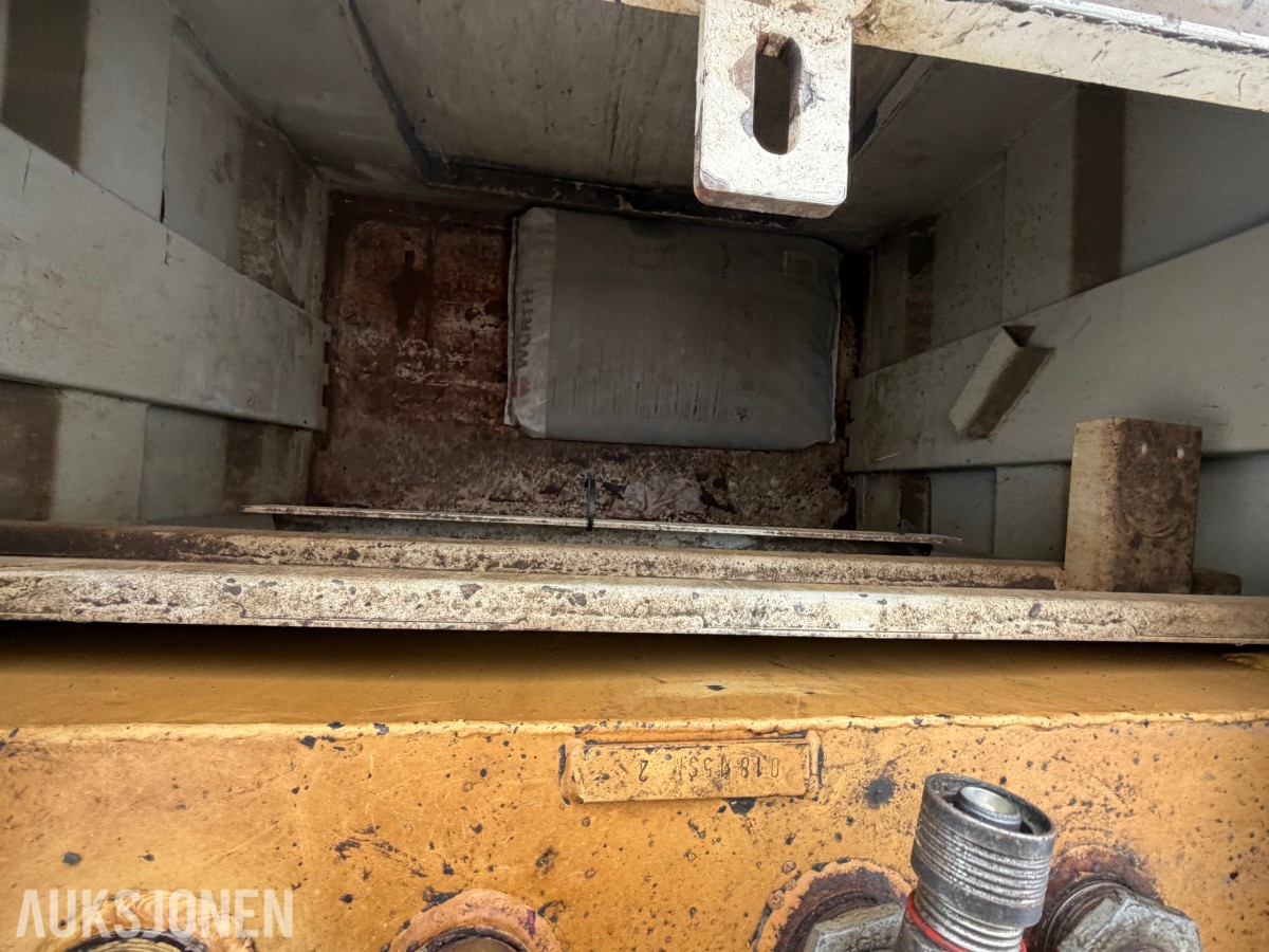 2015 - Dieseltank 1000 liter (Vera) tom tank