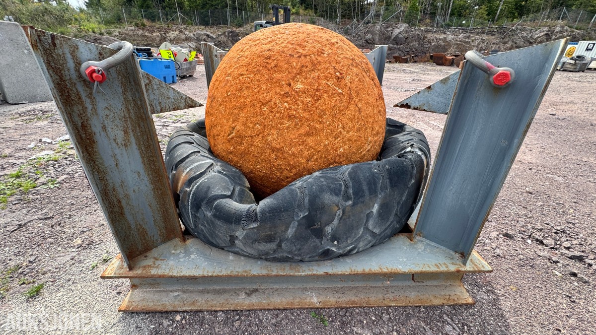 Knusekule i stativ 6,1 tonn