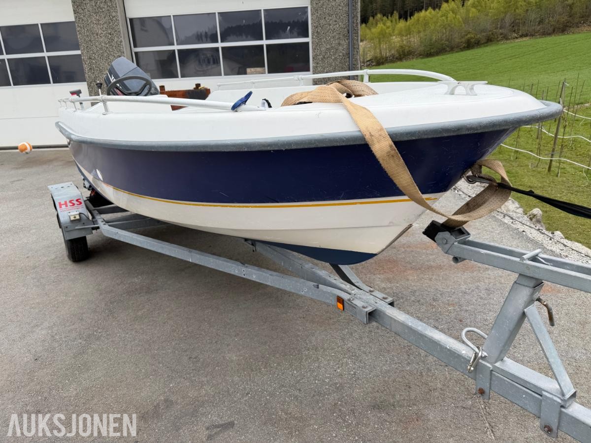 Askeladden 435 Liten båt med tralle og motor 40hk
