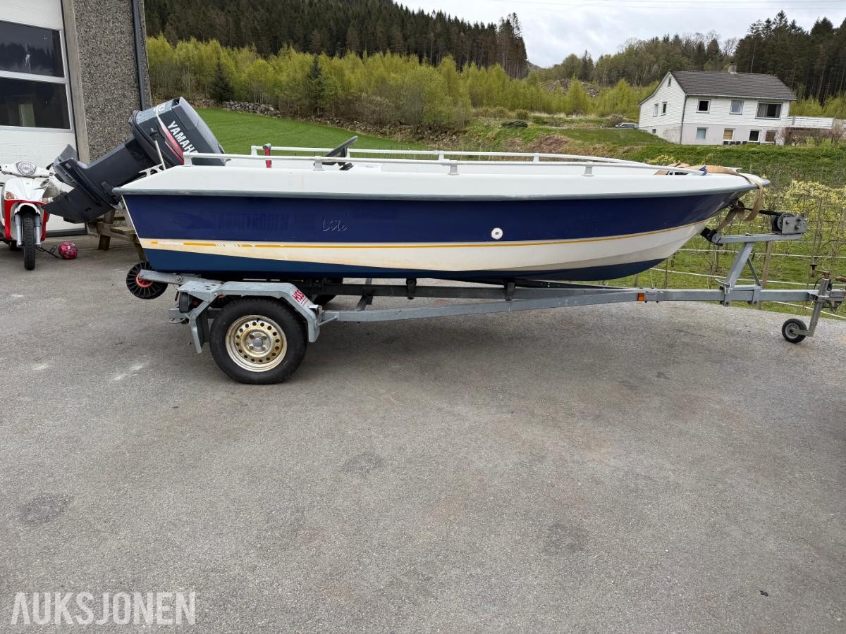 Askeladden 435 Liten båt med tralle og motor 40hk