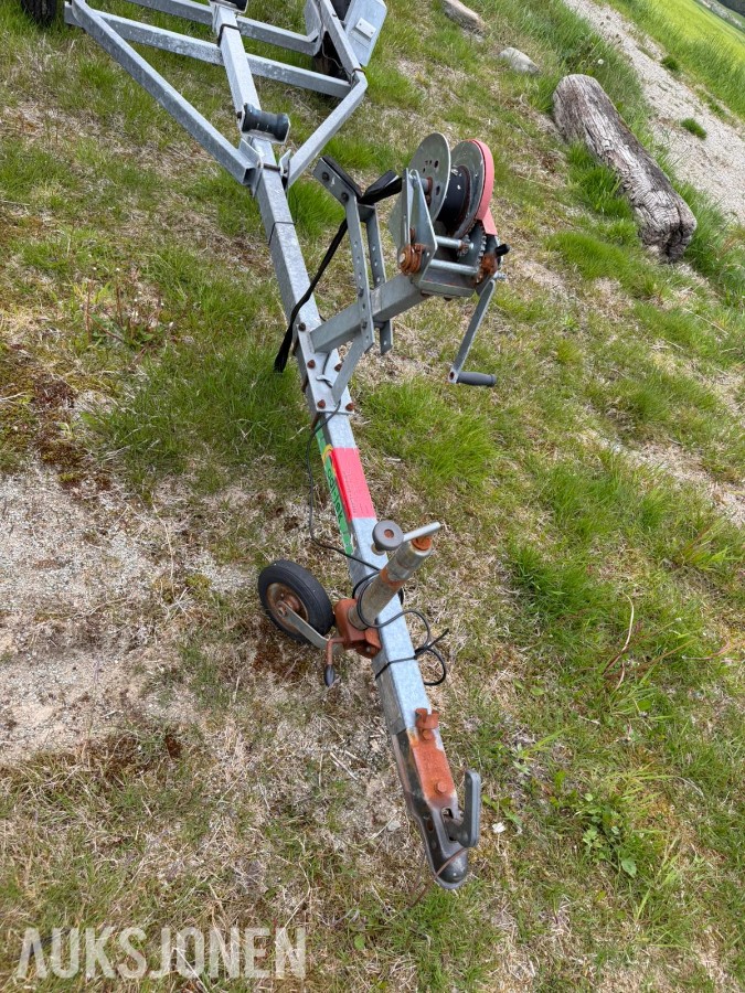 Askeladden 435 Liten båt med tralle og motor 40hk