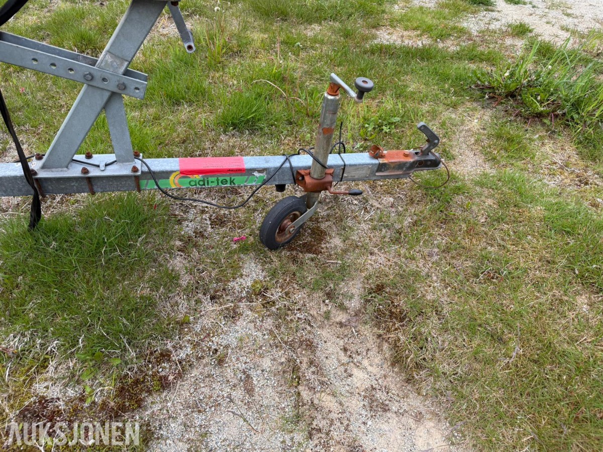 Askeladden 435 Liten båt med tralle og motor 40hk