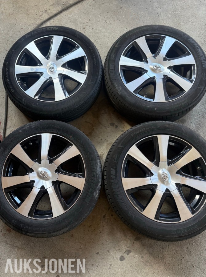Sommerdekk og felg 215/55 R17 Michelin