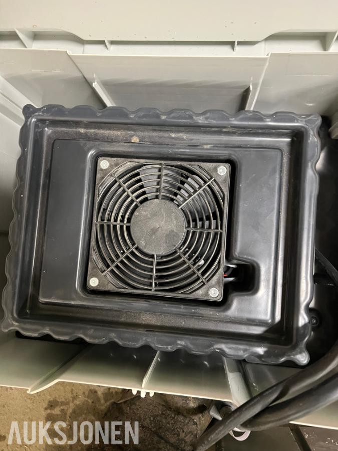 2022 Wacker Neuson batteri Bp1400 + lader