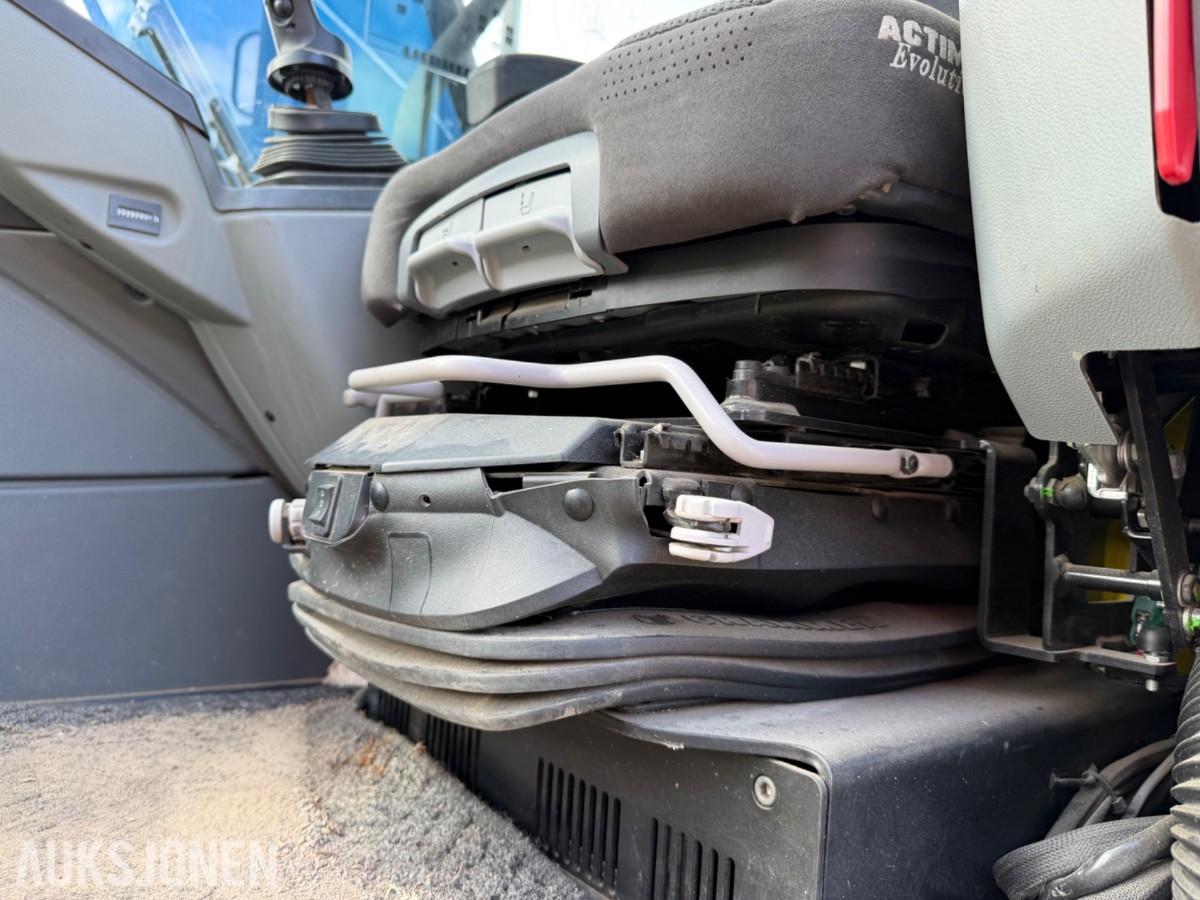 2020 Liebherr R914 compact S Gravemaskin 