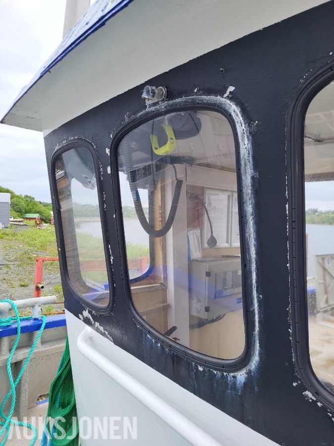 Ørnli Verft arbeidsbåt / aluminiumskatamaran | 9,9 m | 2 x SABB | Kran | Reparasjonsobjekt