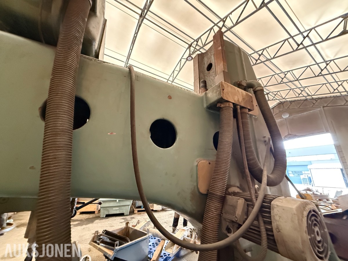 MAS Kovosvit radialbormaskin – VR6A