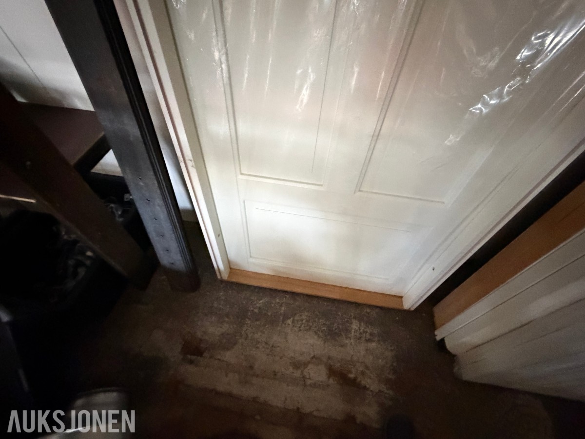 Kloppen Ola 4 innerdør m/karm / Herskapelig / 90x230 / Hvit