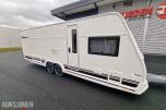 2023 Campingvogn - Polar Customized 680 BQDA + Mover Xt4 /Solcelle/Markise