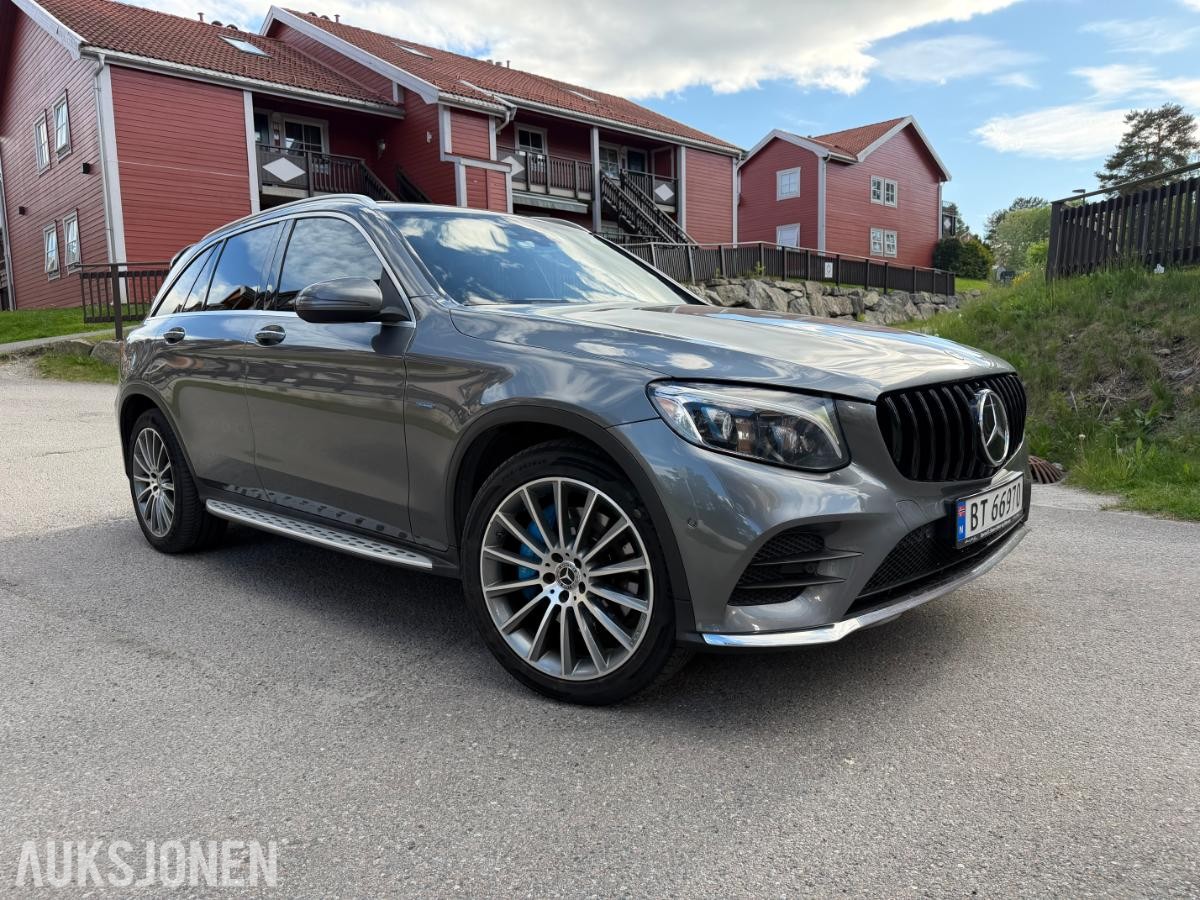 2017 Mercedes-Benz GLC 350E 2.0 211hk  4MATIC skinnseter navigasjon adaptiv cruisekontroll hengerfeste s+v dekk eu ok 09.2027 