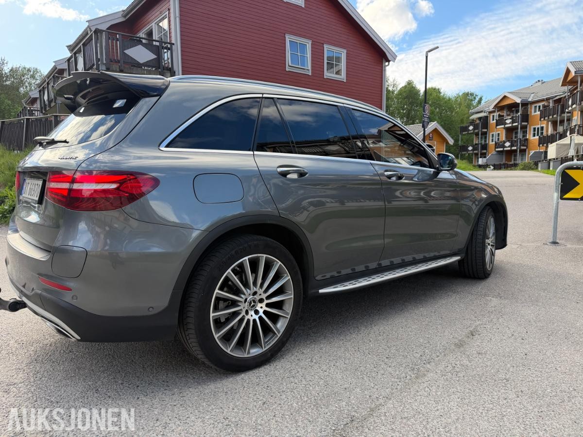 2017 Mercedes-Benz GLC 350E 2.0 211hk  4MATIC skinnseter navigasjon adaptiv cruisekontroll hengerfeste s+v dekk eu ok 09.2027 