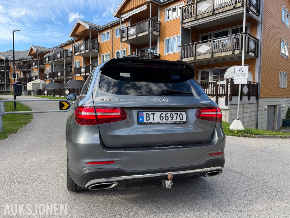2017 Mercedes-Benz GLC 350E 2.0 211hk  4MATIC skinnseter navigasjon adaptiv cruisekontroll hengerfeste s+v dekk eu ok 09.2027 