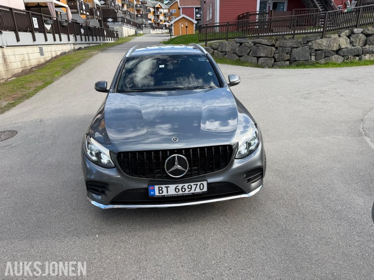 2017 Mercedes-Benz GLC 350E 2.0 211hk  4MATIC skinnseter navigasjon adaptiv cruisekontroll hengerfeste s+v dekk eu ok 09.2027 