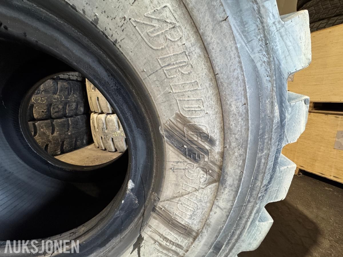 Bridgestone V-Steel D-lug 29.5R25 / 4 stk hjullaster dekk 