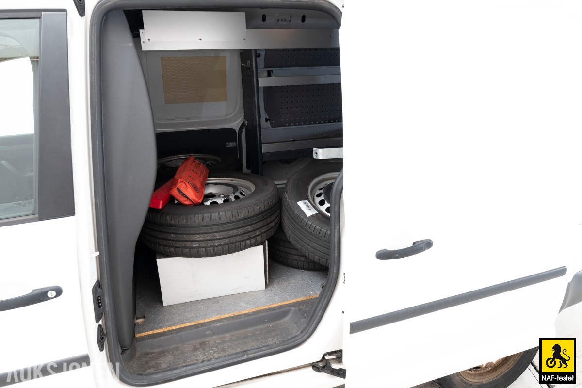 2012 Volkswagen CADDY MAXI 2.0 GASSDRIFT TILHENGERFESTE INNREDNING KUNSTLÆR