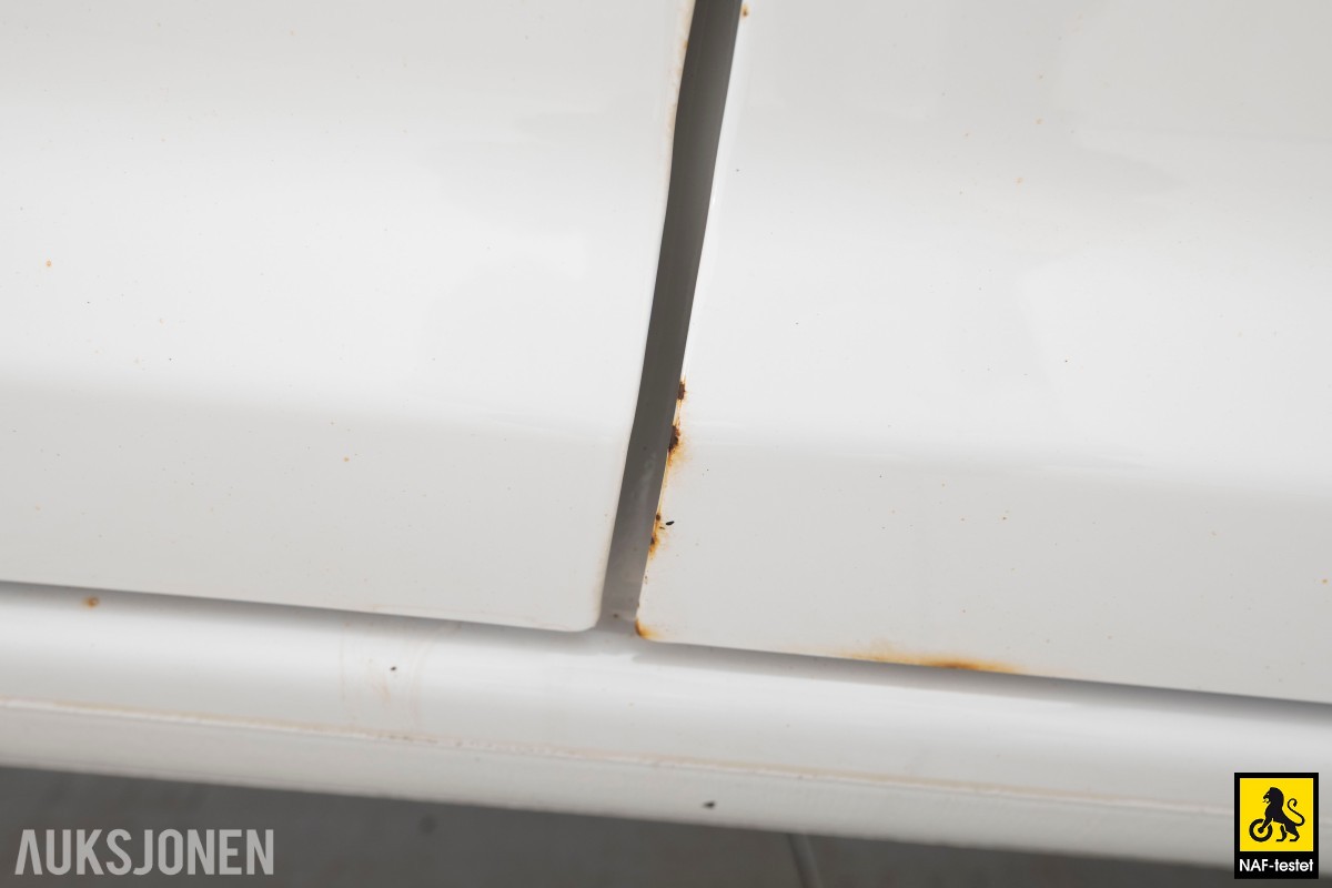 2012 Volkswagen CADDY MAXI 2.0 GASSDRIFT TILHENGERFESTE INNREDNING KUNSTLÆR
