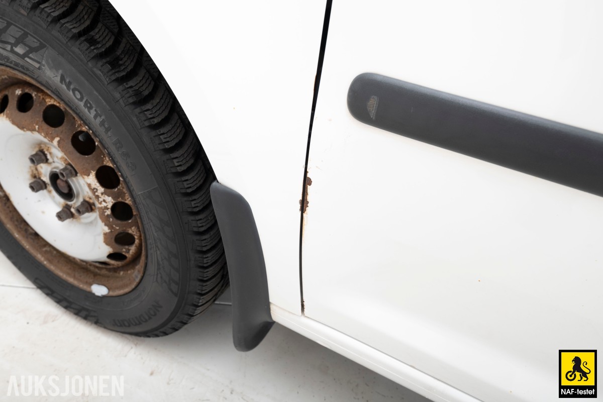 2012 Volkswagen CADDY MAXI 2.0 GASSDRIFT TILHENGERFESTE INNREDNING KUNSTLÆR