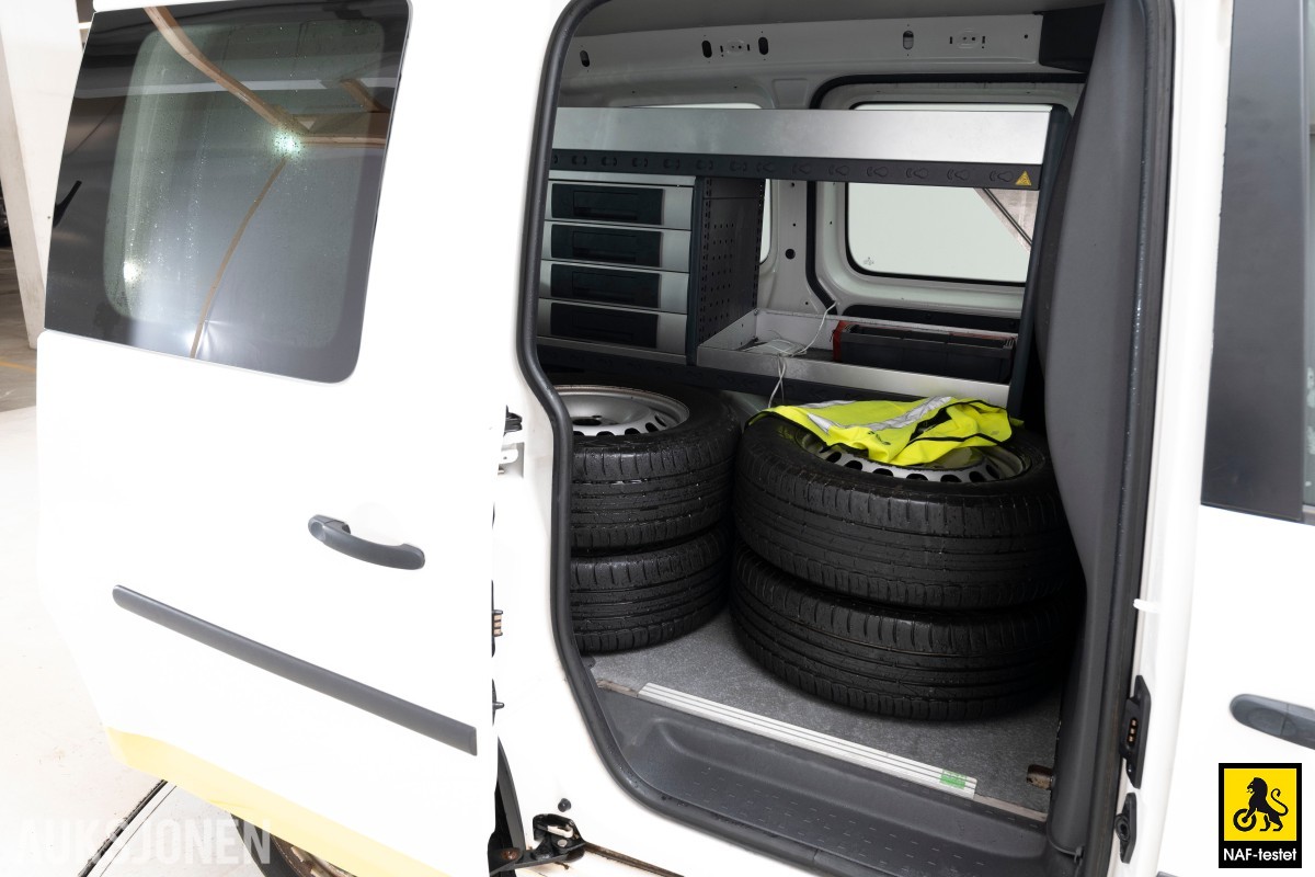 2013 Volkswagen CADDY 2.0 GASSDRIFT INNREDNING KUNSTLÆR