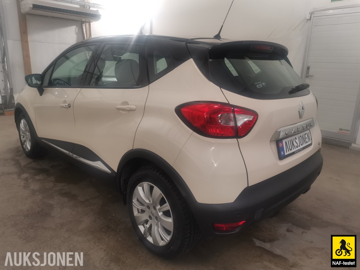 2015 Renault CAPTUR TCe 120HK AUTOMAT NAVI CRUISE LAV KM