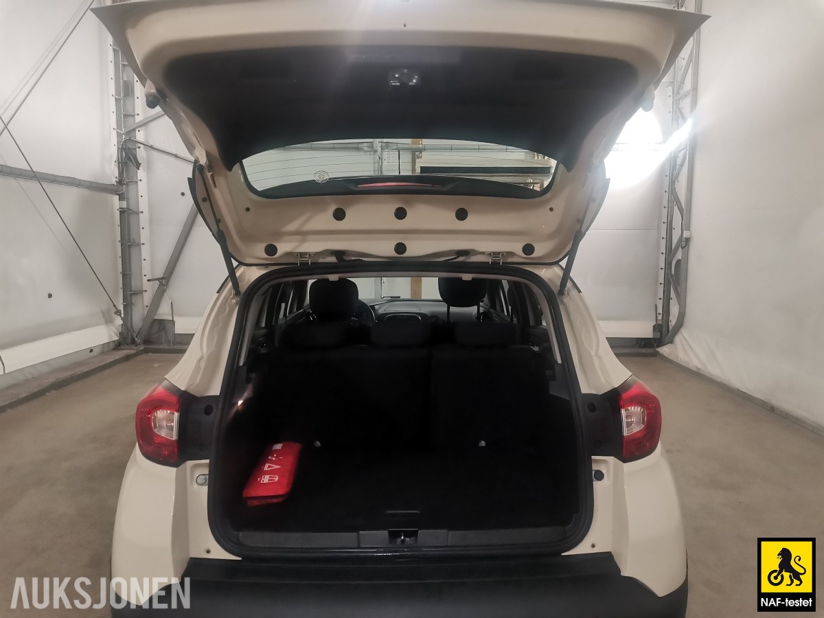 2015 Renault CAPTUR TCe 120HK AUTOMAT NAVI CRUISE LAV KM