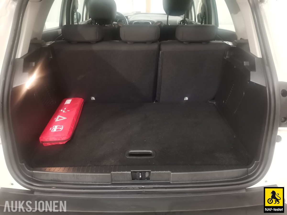 2015 Renault CAPTUR TCe 120HK AUTOMAT NAVI CRUISE LAV KM