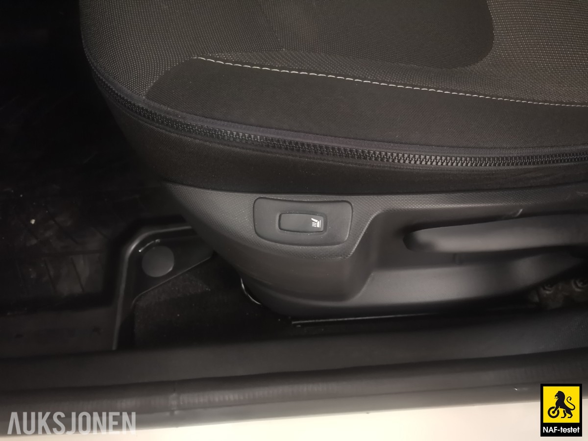 2015 Renault CAPTUR TCe 120HK AUTOMAT NAVI CRUISE LAV KM