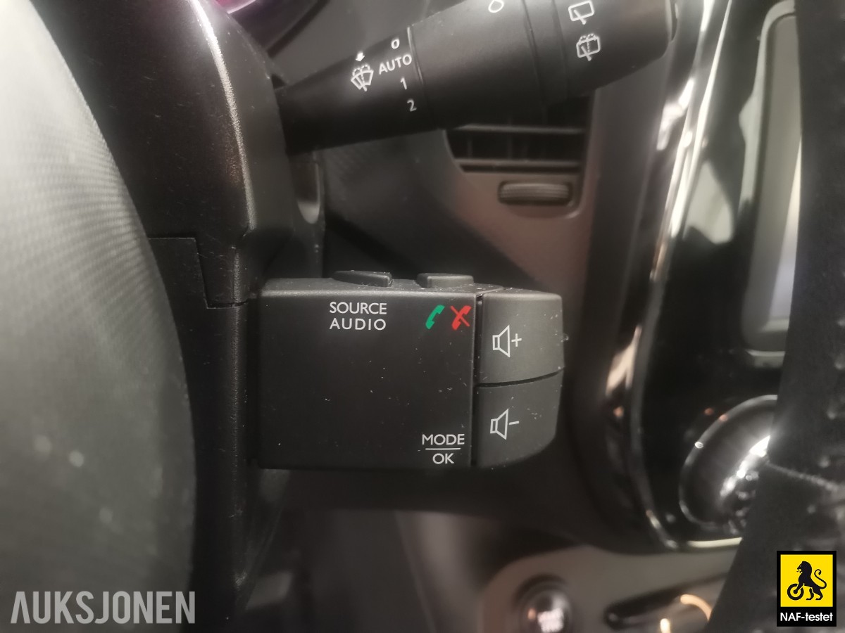 2015 Renault CAPTUR TCe 120HK AUTOMAT NAVI CRUISE LAV KM