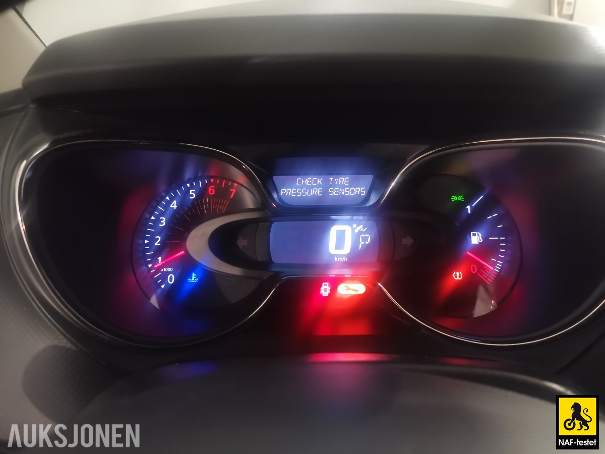 2015 Renault CAPTUR TCe 120HK AUTOMAT NAVI CRUISE LAV KM
