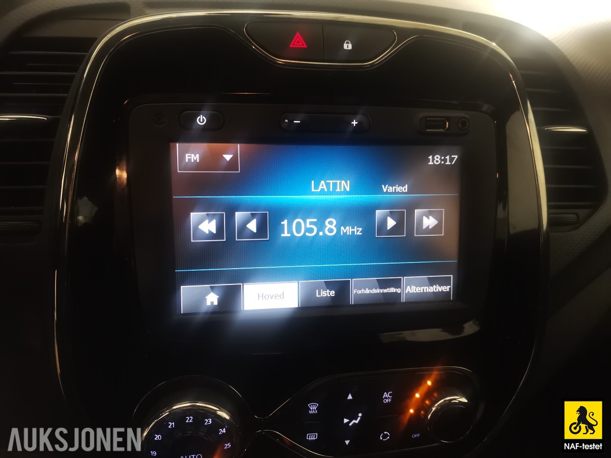2015 Renault CAPTUR TCe 120HK AUTOMAT NAVI CRUISE LAV KM