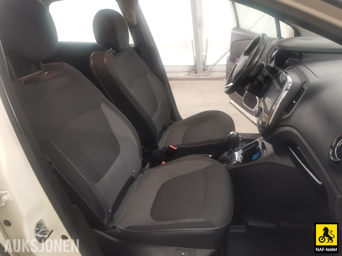 2015 Renault CAPTUR TCe 120HK AUTOMAT NAVI CRUISE LAV KM