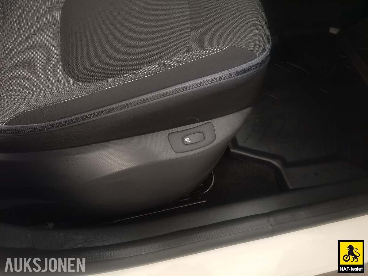 2015 Renault CAPTUR TCe 120HK AUTOMAT NAVI CRUISE LAV KM