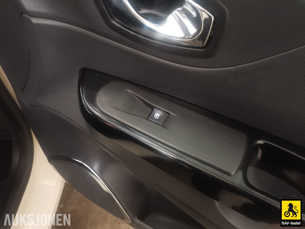 2015 Renault CAPTUR TCe 120HK AUTOMAT NAVI CRUISE LAV KM