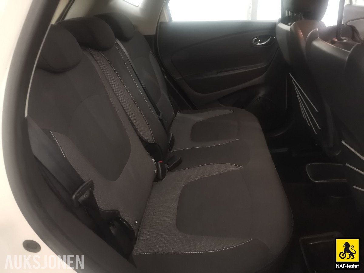 2015 Renault CAPTUR TCe 120HK AUTOMAT NAVI CRUISE LAV KM