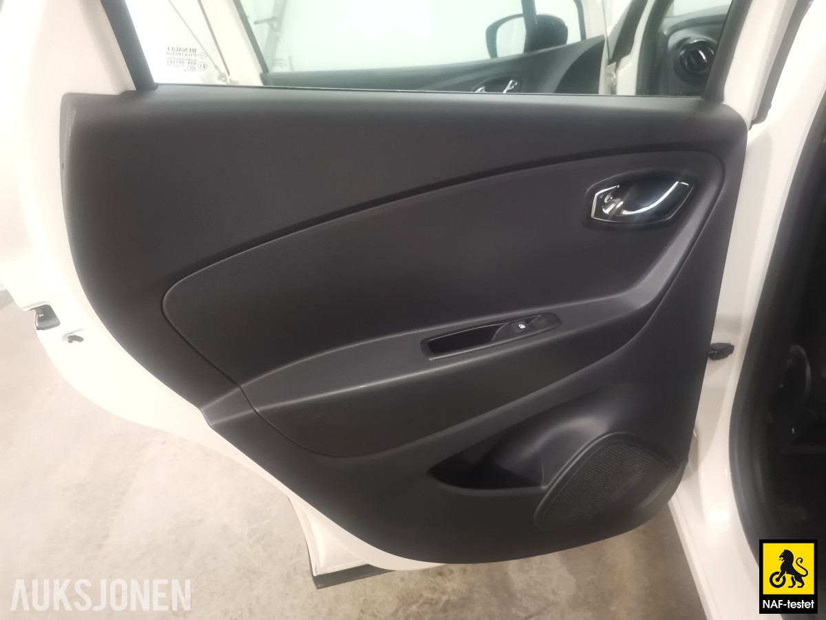 2015 Renault CAPTUR TCe 120HK AUTOMAT NAVI CRUISE LAV KM