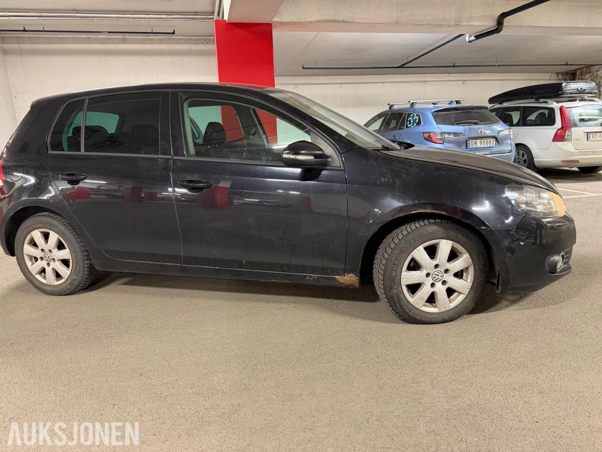 2011 Volkswagen Golf 1.6 Diesel, Automat, EU OK til 03.2028