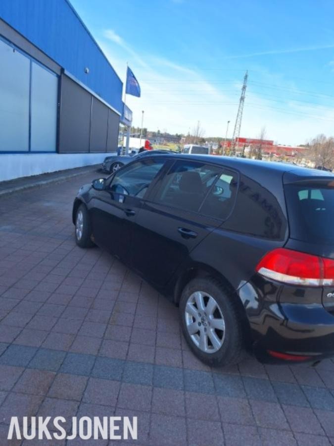 2011 Volkswagen Golf 1.6 Diesel, Automat, EU OK til 03.2028