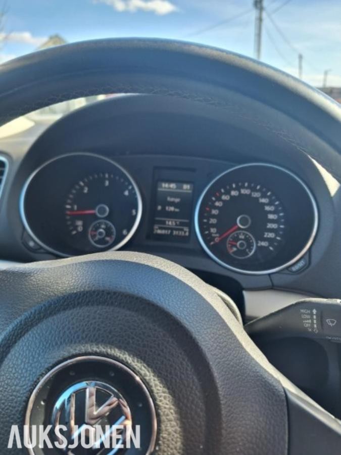 2011 Volkswagen Golf 1.6 Diesel, Automat, EU OK til 03.2028