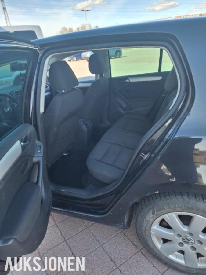 2011 Volkswagen Golf 1.6 Diesel, Automat, EU OK til 03.2028