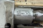 Liebherr hydraulikkblokk med ventiler og koblinger – industrielt hydraulikksystem 