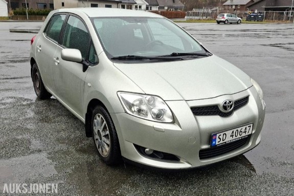 2007 Toyota Auris 2.0 diesel 126hk s+v dekk eu ok til 06.2027 - ingen minstepris